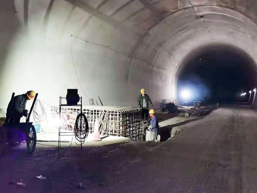 阳城电厂至晋城市区集中供热热网工程隧道工程顺利贯通
