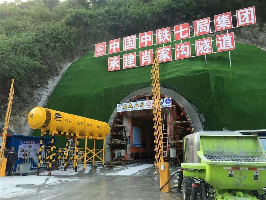 供应巨龙SFD隧道施工专用风机